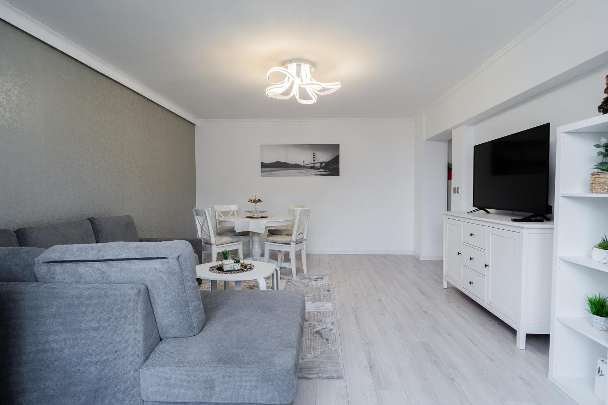 Luxury 2Br On Decebal Avenue Apartment Bucharest Exterior photo